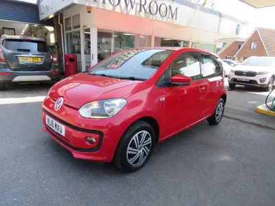 Used VW up! move up! 59 HP (43 kW) 2016 Red Hatchback