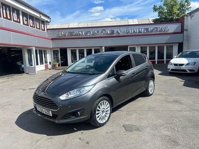 Used Ford Fiesta Zetec 100 HP (73 kW) 2016 Grey Hatchback