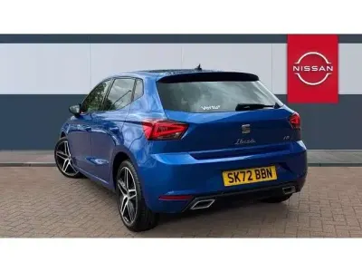 Usado Seat Ibiza FR 110 CV (80 kW) 2023 Azul Utilitario