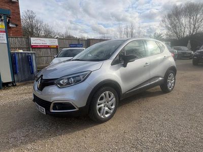 Second-hand Renault Captur Dynamique 90 CP (66 kW) 2016 Argintiu SUV