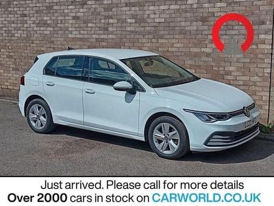 Second-hand VW Golf VIII Life 110 CP (80 kW) 2022 Alb Hatchback