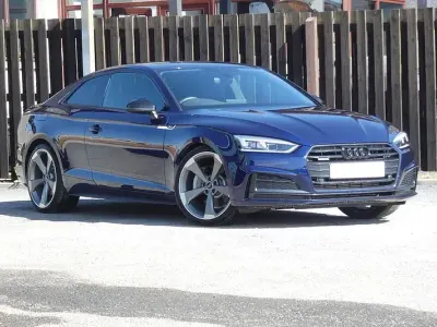 Usado Audi A5 Black Edition 245 HP (180 kW) 2019 Azul Coupé