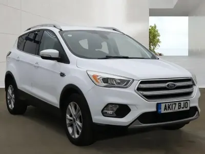 Begagnad Ford Kuga Titanium 150 HK (110 kW) 2017 Vit SUV
