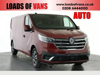New Renault Trafic 2026 Red