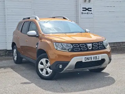 Begagnad Dacia Duster Comfort 130 HK (95 kW) 2019 Orange SUV