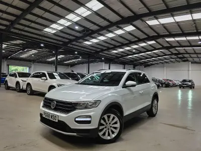 Used VW T-Roc SE 150 HP (110 kW) 2019 White SUV