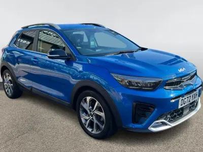 Usado Kia Stonic GT-Line 118 HP (86 kW) 2022 Azul SUV