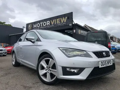 Usado Seat Leon FR 184 HP (135 kW) 2015 Prateado Citadino