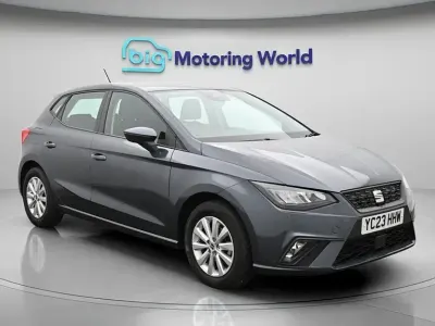 Używany Seat Ibiza SE 80 KM (58 kW) 2023 Szary Hatchback