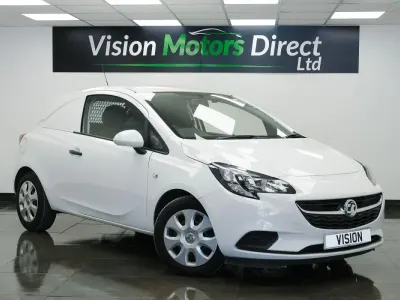 Used Vauxhall Corsa 95 HP (69 kW) 2018 White Hatchback