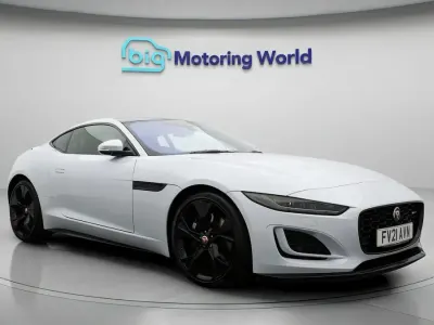 Used Jaguar F-Type R-Dynamic 296 HP (217 kW) 2021 White Coupe