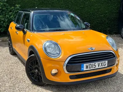Used Mini Cooper Hatch 136 HP (100 kW) 2015 Orange Hatchback