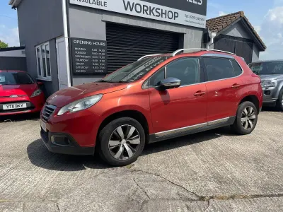 Used Peugeot 2008 Allure 100 HP (73 kW) 2015 Red SUV