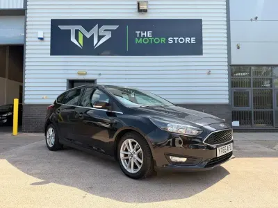 Used Ford Focus Zetec 120 HP (88 kW) 2015 Black Hatchback