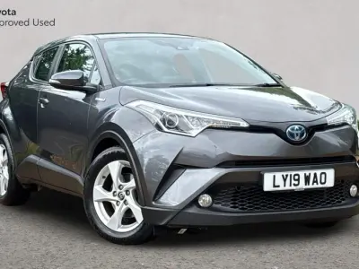 Used Toyota C-HR 122 HP (89 kW) 2019 Decuma grey SUV
