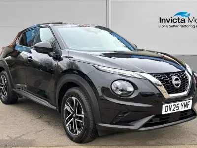 Używany Nissan Juke N-Connecta 112 KM (82 kW) 2025 Czarny SUV