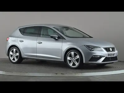 Używany Seat Leon FR 2019 Srebrny Hatchback