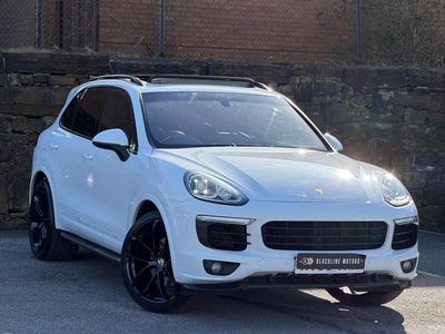 Used Porsche Cayenne 262 HP (192 kW) 2015 White SUV