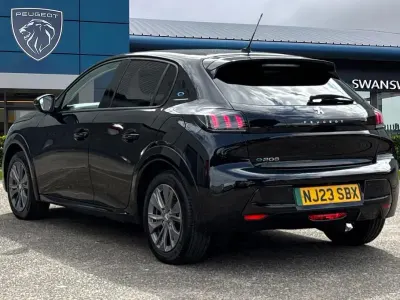 Used Peugeot e-208 Allure+ 100 kW (136 HP) 2023 Black Hatchback