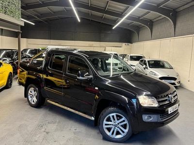 Black Used 2015 VW Amarok Highline Pickup | £13,900 (A bit pricey)