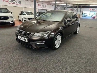 Begagnad Seat Leon FR 184 HK (135 kW) 2017 Lila Halvkombi