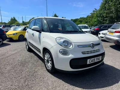 Used Fiat 500L Pop Star 95 HP (69 kW) 2015 White MPV