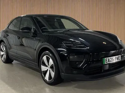 Used Porsche Macan 4 Electric 300 kW (408 HP) 2025 SUV