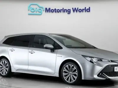 Używany Toyota Corolla Design 122 KM (89 kW) 2022 Kombi