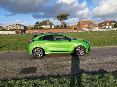 Used Ford Puma ST 200 HP (147 kW) 2021 Mean green Hatchback
