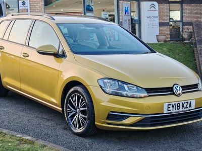 Used VW Golf VII SE 150 HP (110 kW) 2018 Yellow Estate