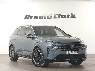 Usado Peugeot 5008 GTi 156 kW (213 HP) 2024 Azul SUV