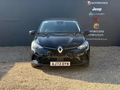 Used Renault Clio Evolution 140 HP (102 kW) 2023 Black Hatchback
