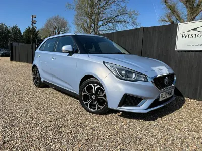 Used MG MG3 Exclusive 106 HP (77 kW) 2023 Silver Hatchback