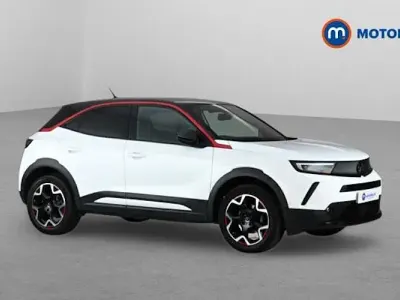 Used Vauxhall Mokka SRi 131 HP (96 kW) 2022 White SUV