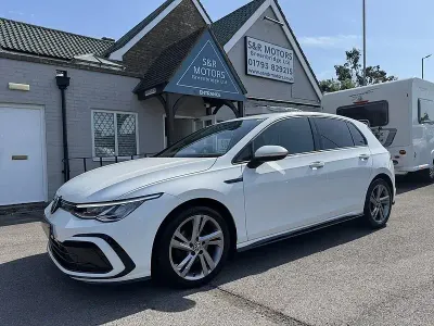 Used VW Golf VII R-line 150 HP (110 kW) 2021 White Hatchback