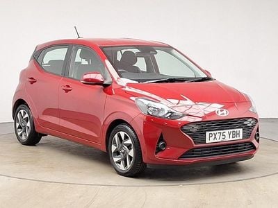 Used Hyundai i10 Advanced 63 HP (46 kW) 2025 Red Hatchback