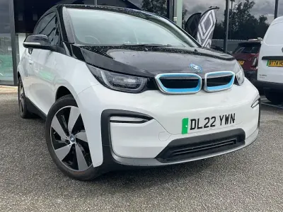 Begagnad BMW i3 Comfort Edition 125 kW (170 HK) 2022 Halvkombi