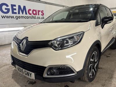 Used Renault Captur Dynamique 90 HP (66 kW) 2015 White SUV