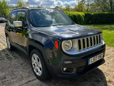 Begagnad Jeep Renegade Limited 2017 Svart SUV