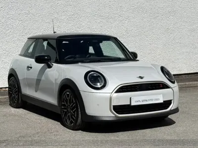 Used Mini Cooper Exclusive 2025 Hatchback
