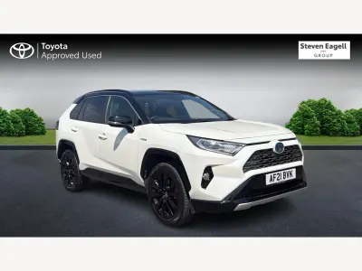 Used Toyota RAV4 218 HP (160 kW) 2021 White/black SUV