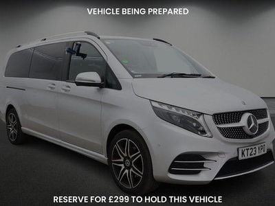 Mercedes V220