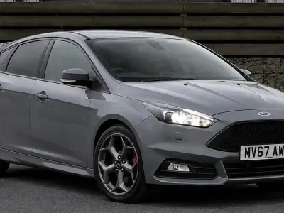 Gebraucht Ford Focus ST 185 PS (136 kW) 2017 Grau Kleinwagen