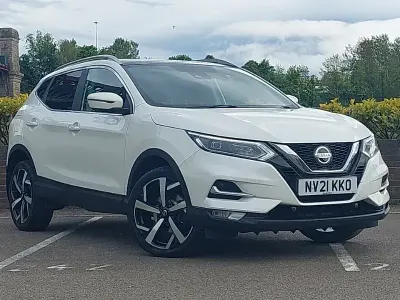 Begagnad Nissan Qashqai N-Motion 140 HK (102 kW) 2021 Vit SUV