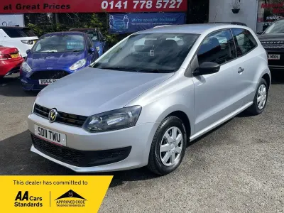 Begagnad VW Polo S 2011 Silver Halvkombi