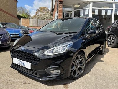 Begagnad Ford Fiesta ST-Line 100 HK (73 kW) 2019 Svart Halvkombi