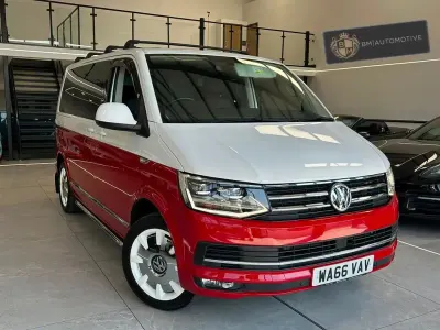 Used VW Caravelle Generation Six 204 HP (150 kW) 2016 Red Van
