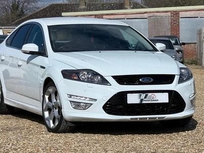 Used Ford Mondeo Titanium X 163 HP (119 kW) 2013 White Hatchback