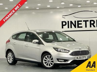Used Ford Focus Titanium 125 HP (91 kW) 2016 Silver Hatchback