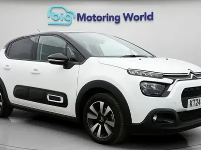 Used Citroën C3 PureTech 83 HP (61 kW) 2024 White Hatchback